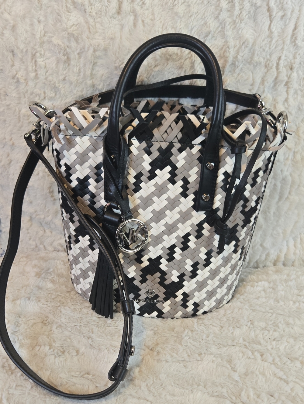 Michael Kors Black, White & Gray Woven Bucket Tote Like New Condition